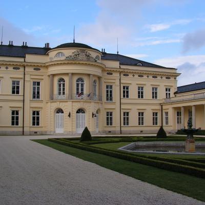 Karolyikastely Fehervarcsurgo 04